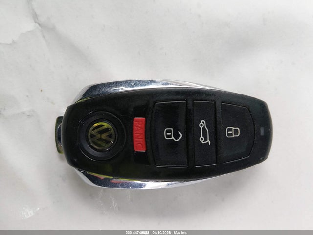 44740888 :رقم المزاد ، WVGRF7BP4HD005937 vin ، 2017 Volkswagen Touareg V6 Wolfsburg Edition مزاد بيع
