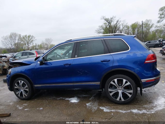 44740888 :رقم المزاد ، WVGRF7BP4HD005937 vin ، 2017 Volkswagen Touareg V6 Wolfsburg Edition مزاد بيع
