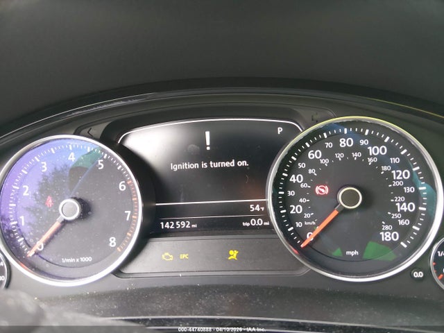 44740888 :رقم المزاد ، WVGRF7BP4HD005937 vin ، 2017 Volkswagen Touareg V6 Wolfsburg Edition مزاد بيع