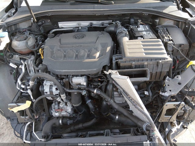 2018 Volkswagen Tiguan 2.0t Se/2.0t Sel მანქანა იყიდება აუქციონზე, vin: 3VV2B7AX1JM146723, აუქციონის ნომერი: 44740894