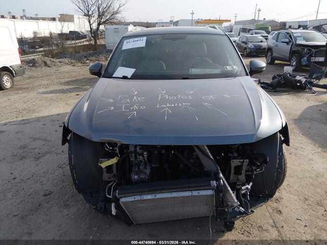 2018 Volkswagen Tiguan 2.0t Se/2.0t Sel მანქანა იყიდება აუქციონზე, vin: 3VV2B7AX1JM146723, აუქციონის ნომერი: 44740894
