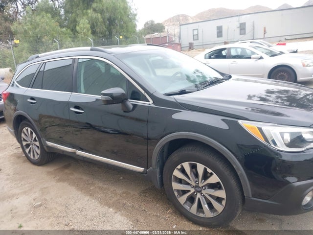 Продажа на аукционе авто 2017 Subaru Outback 3.6r Touring, vin: 4S4BSETC4H3282011, номер лота: 44740906