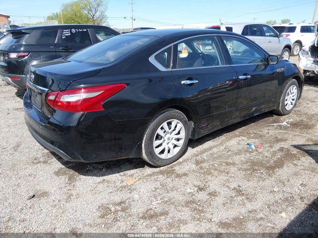 1N4AL3AP8JC236393 Nissan Altima 2.5 S