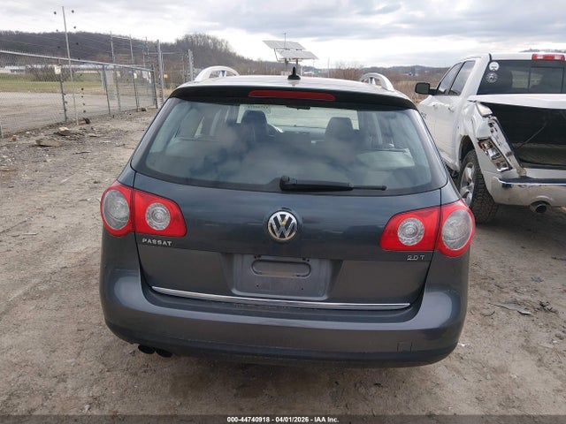44740918 :رقم المزاد ، WVWXK7AN0AE160802 vin ، 2010 Volkswagen Passat Komfort مزاد بيع