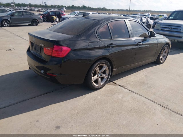 2012 BMW 328I WBA3C1C5XCA696802 Photo 3