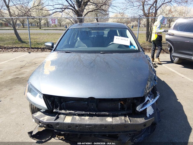 2018 Volkswagen Jetta 1.4t S მანქანა იყიდება აუქციონზე, vin: 3VW2B7AJ3JM215113, აუქციონის ნომერი: 44740961
