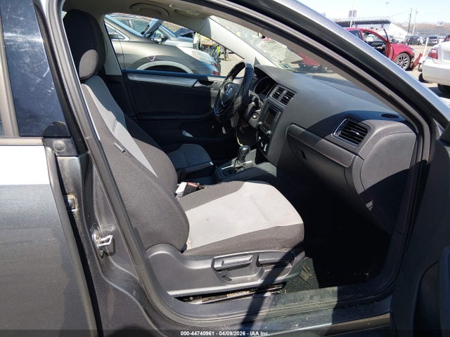 2018 Volkswagen Jetta 1.4t S მანქანა იყიდება აუქციონზე, vin: 3VW2B7AJ3JM215113, აუქციონის ნომერი: 44740961