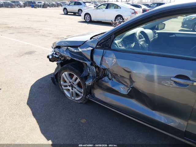 2018 Volkswagen Jetta 1.4t S მანქანა იყიდება აუქციონზე, vin: 3VW2B7AJ3JM215113, აუქციონის ნომერი: 44740961