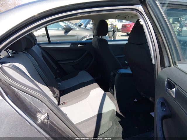 2018 Volkswagen Jetta 1.4t S მანქანა იყიდება აუქციონზე, vin: 3VW2B7AJ3JM215113, აუქციონის ნომერი: 44740961