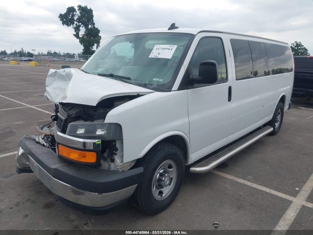 1GAZGPFGXH1340545 Chevrolet Express 3500 Lt