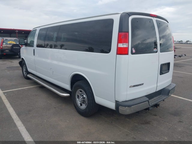 1GAZGPFGXH1340545 Chevrolet Express 3500 Lt