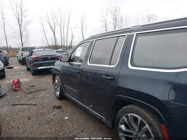 44740989 :رقم المزاد ، 1C4SJVGP9NS201865 vin ، 2022 Jeep Grand Wagoneer Series Iii 4x4 مزاد بيع