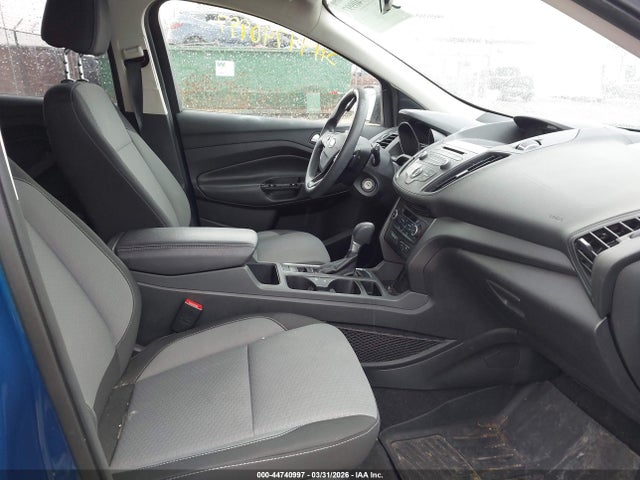 Продажа на аукционе авто 2017 Ford Escape Se, vin: 1FMCU0GD1HUF06186, номер лота: 44740997