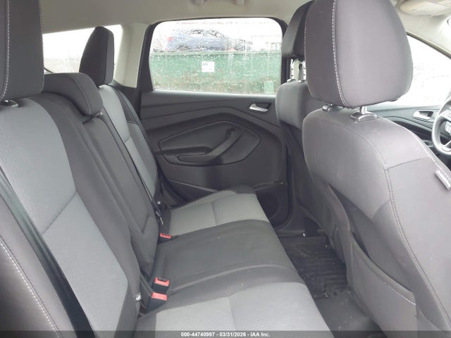 Продажа на аукционе авто 2017 Ford Escape Se, vin: 1FMCU0GD1HUF06186, номер лота: 44740997
