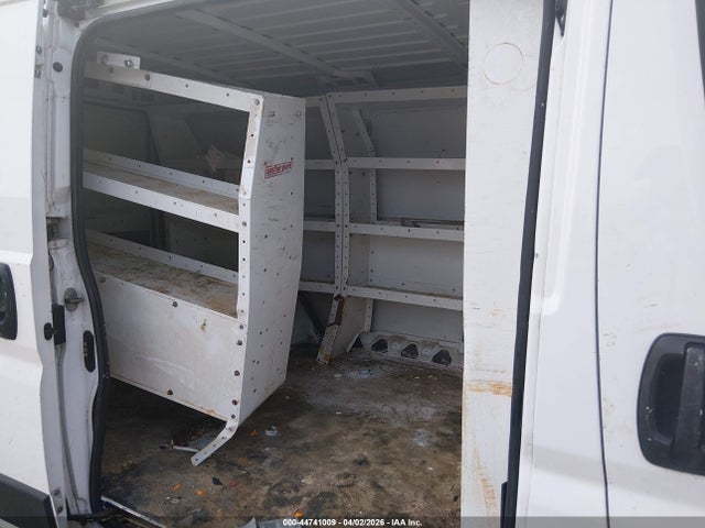2021 Ram Promaster 1500 Low Roof 136 Wb მანქანა იყიდება აუქციონზე, vin: 3C6LRVAG1ME565146, აუქციონის ნომერი: 44741009