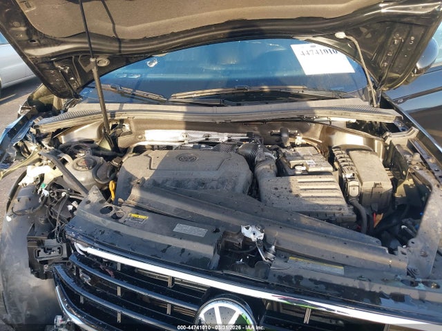 Продаж на аукціоні авто 2023 Volkswagen Tiguan 2.0t Se R-line Black, vin: 3VVCB7AX1PM127201, номер лоту: 44741010