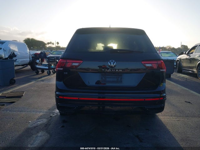 Продаж на аукціоні авто 2023 Volkswagen Tiguan 2.0t Se R-line Black, vin: 3VVCB7AX1PM127201, номер лоту: 44741010