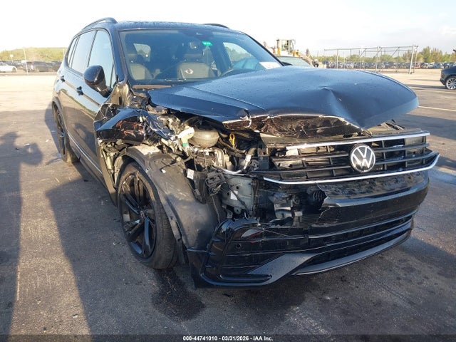 Продаж на аукціоні авто 2023 Volkswagen Tiguan 2.0t Se R-line Black, vin: 3VVCB7AX1PM127201, номер лоту: 44741010