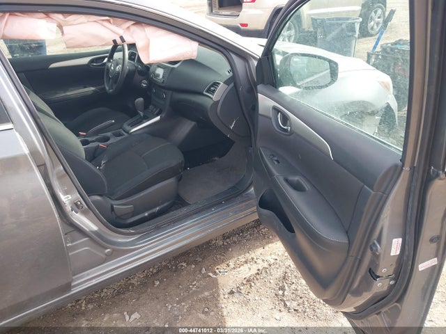 44741012 :رقم المزاد ، 3N1AB7AP2JY230751 vin ، 2018 Nissan Sentra S مزاد بيع