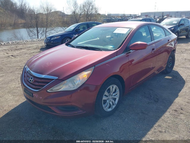 44741013 :رقم المزاد ، 5NPEB4AC7BH084307 vin ، 2011 Hyundai Sonata Gls مزاد بيع