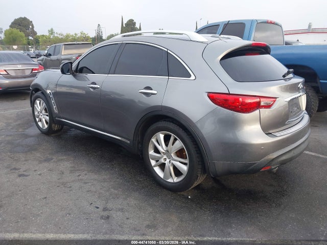 JN8CS1MU9FM380973 Infiniti QX70