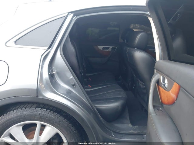 JN8CS1MU9FM380973 Infiniti QX70