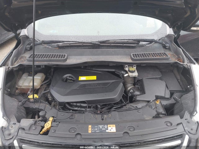 44741052 :رقم المزاد ، 1FMCU9JX8GUC21135 vin ، 2016 Ford Escape Titanium مزاد بيع