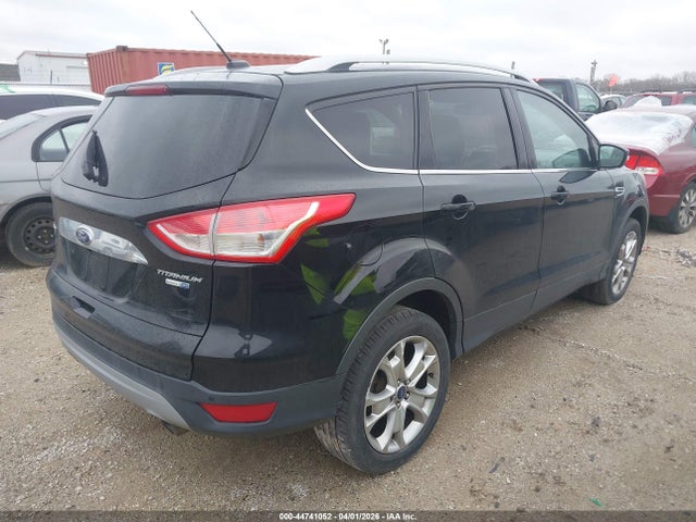 44741052 :رقم المزاد ، 1FMCU9JX8GUC21135 vin ، 2016 Ford Escape Titanium مزاد بيع