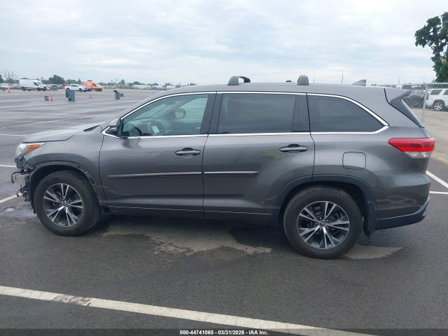 Toyota Highlander Le Plus 2017 5TDBZRFH3HS388284 Image 15