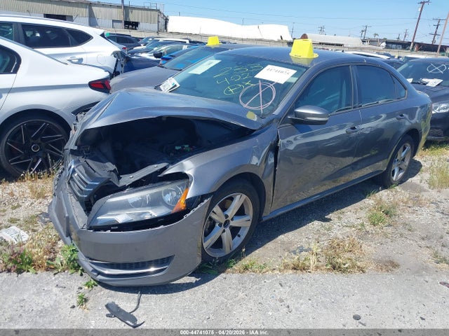 2015 VOLKSWAGEN PASSAT 1VWAT7A3XFC008169 Photo 1