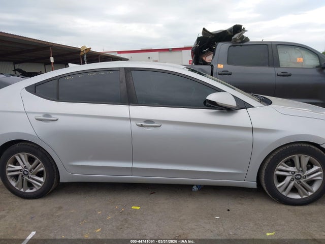 Hyundai Elantra Value Edition 2019 5NPD84LF3KH494491 Image 14