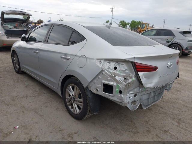 2019 HYUNDAI ELANTRA 5NPD84LF3KH494491 Photo 2