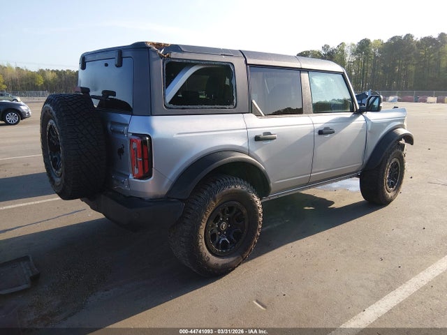 Ford Bronco Wildtrak 2024 1FMEE2BP0RLB44720 Image 4
