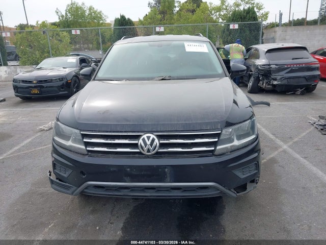 44741103 :رقم المزاد ، 3VV3B7AX6KM071703 vin ، 2019 Volkswagen Tiguan 2.0t Se/2.0t Sel/2.0t Sel R-line/2.0t Sel R-line Black مزاد بيع