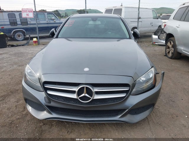 55SWF4JB1HU181332 Mercedes-Benz C 300