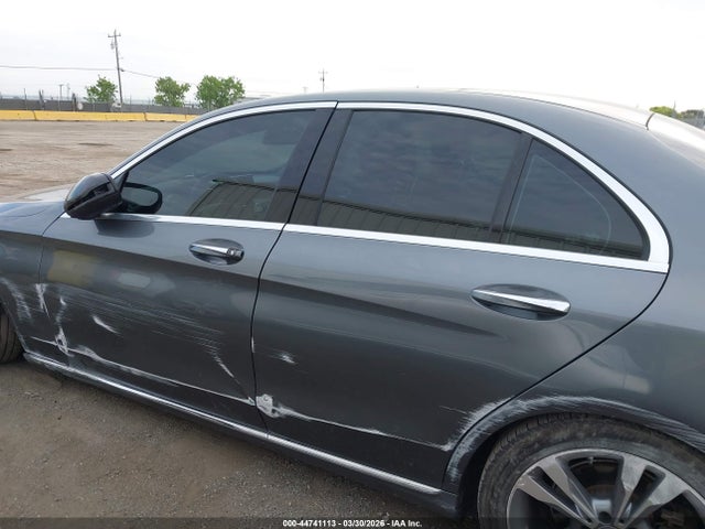 55SWF4JB1HU181332 Mercedes-Benz C 300