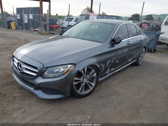 55SWF4JB1HU181332 Mercedes-Benz C 300