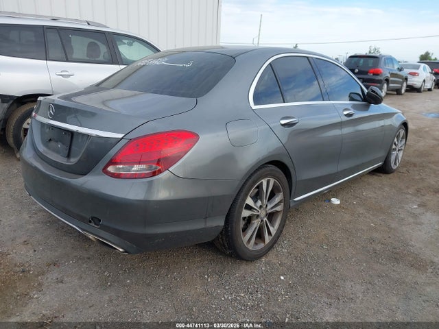 55SWF4JB1HU181332 Mercedes-Benz C 300