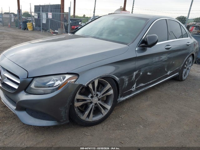55SWF4JB1HU181332 Mercedes-Benz C 300
