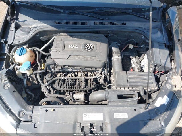 44741117 :رقم المزاد ، 3VWD17AJ2GM403013 vin ، 2016 Volkswagen Jetta 1.8t Sport مزاد بيع