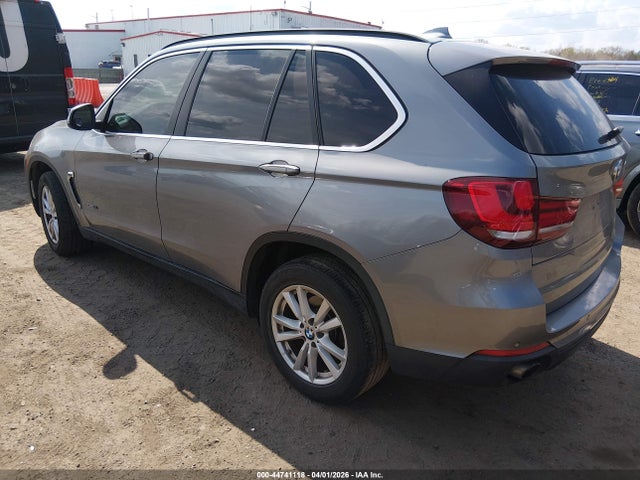 2014 BMW X5 5UXKR0C57E0K51450 Photo 2