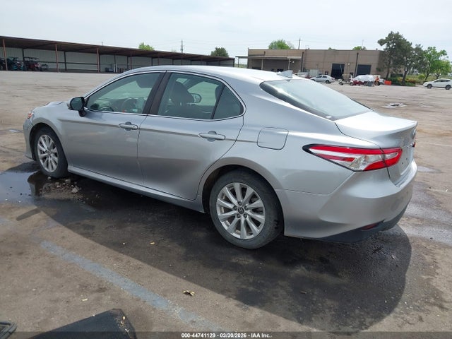 Toyota CAMRY LE 2020 4T1L11AK3LU501764 Image 3