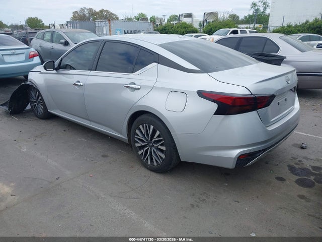 44741130 :رقم المزاد ، 1N4BL4DVXPN329627 vin ، 2023 Nissan Altima Sv Fwd مزاد بيع