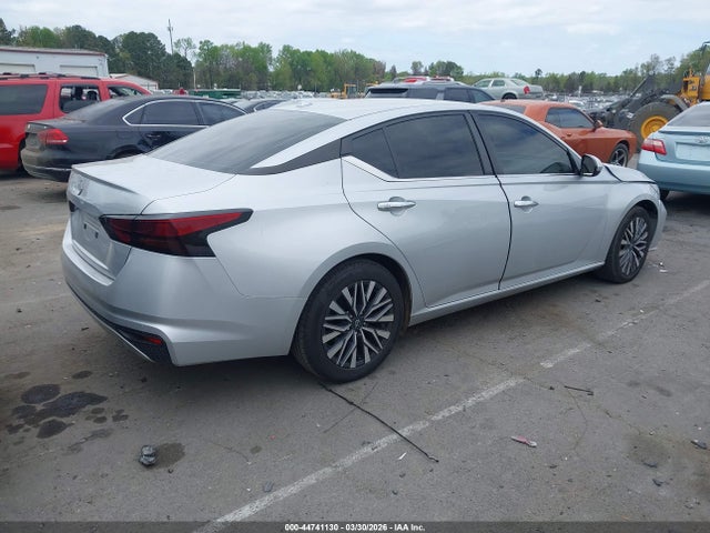 44741130 :رقم المزاد ، 1N4BL4DVXPN329627 vin ، 2023 Nissan Altima Sv Fwd مزاد بيع