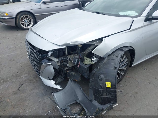 44741130 :رقم المزاد ، 1N4BL4DVXPN329627 vin ، 2023 Nissan Altima Sv Fwd مزاد بيع
