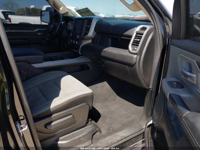 2020 Ram 1500 Big Horn  4x2 6'4 Box მანქანა იყიდება აუქციონზე, vin: 1C6RREBT4LN252611, აუქციონის ნომერი: 44741138