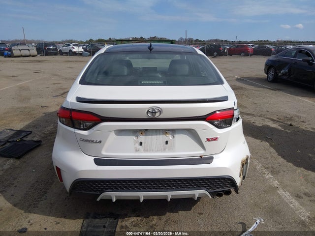 Продажа на аукционе авто 2022 Toyota Corolla Xse, vin: 5YFT4MCE5NP111611, номер лота: 44741164