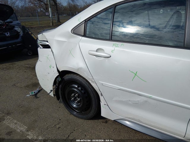 Продажа на аукционе авто 2022 Toyota Corolla Xse, vin: 5YFT4MCE5NP111611, номер лота: 44741164