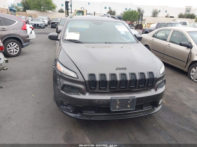 1C4PJLCB6JD588037 Jeep Cherokee Latitude Tech Connect Fwd