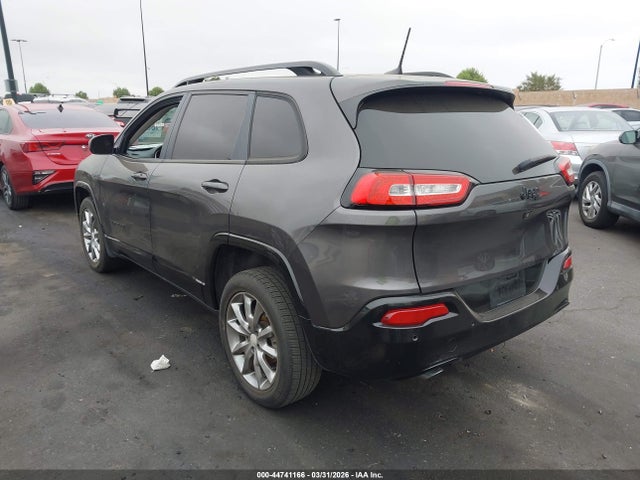 1C4PJLCB6JD588037 Jeep Cherokee Latitude Tech Connect Fwd